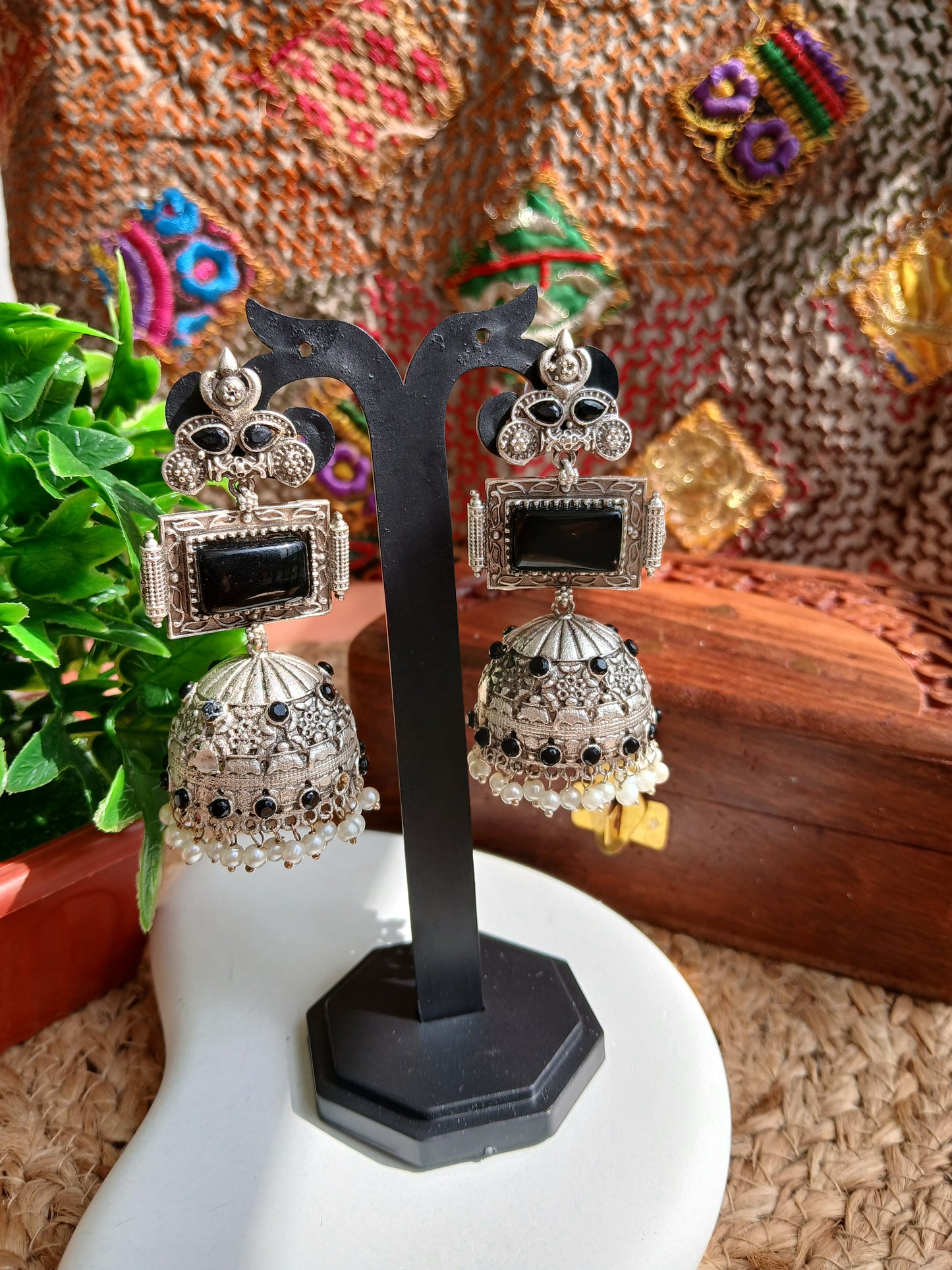 Allure Black Jhumki