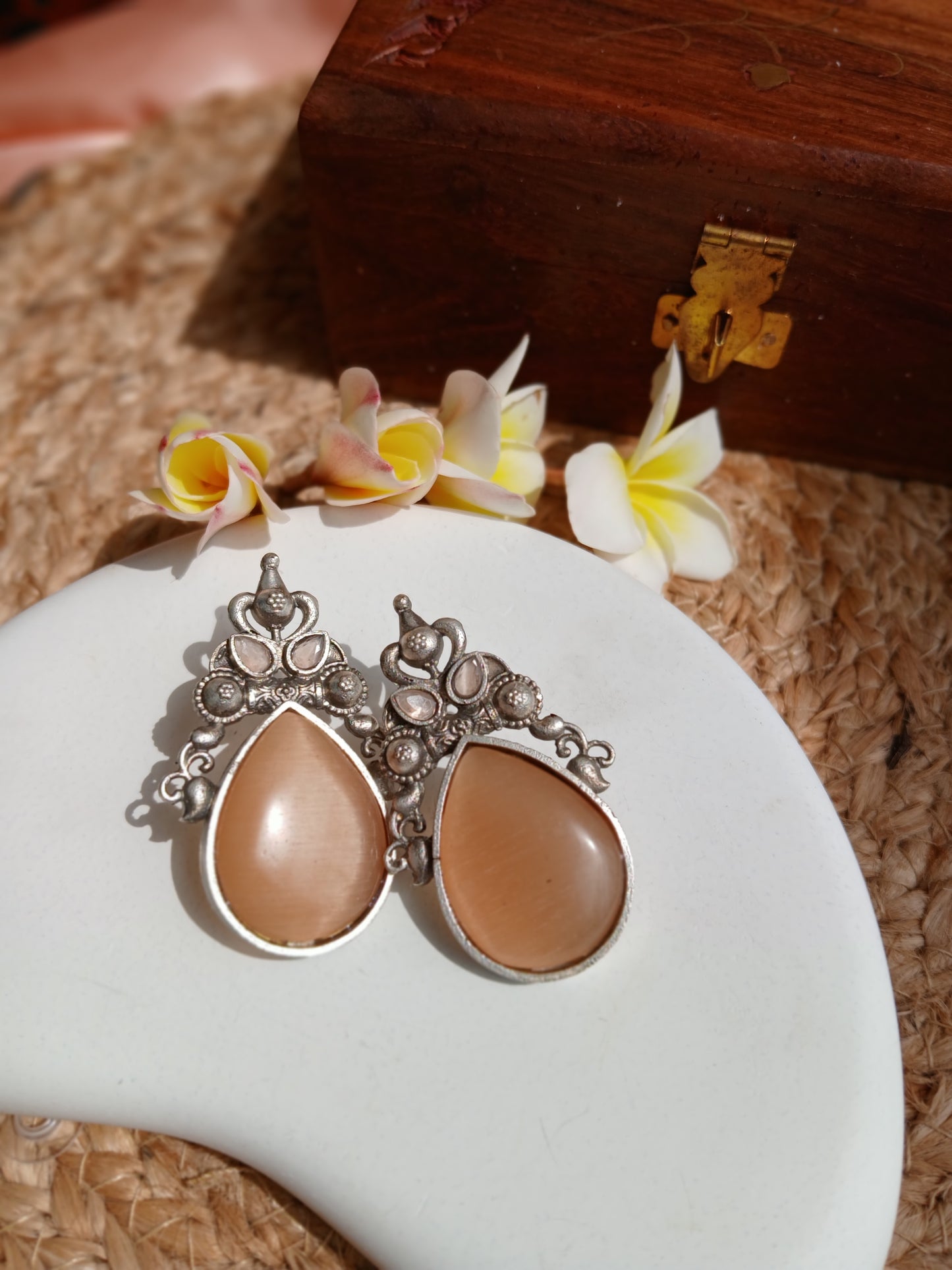 Pooja Orange Studds