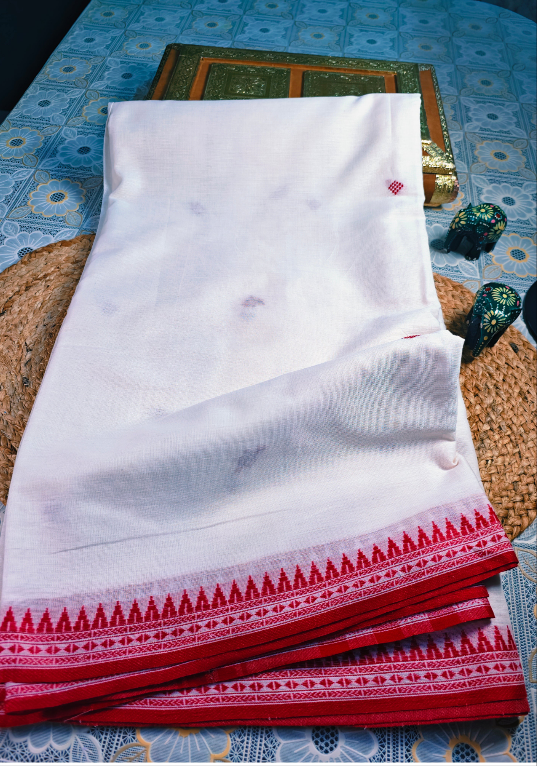 Aabhosh Handloom Saree