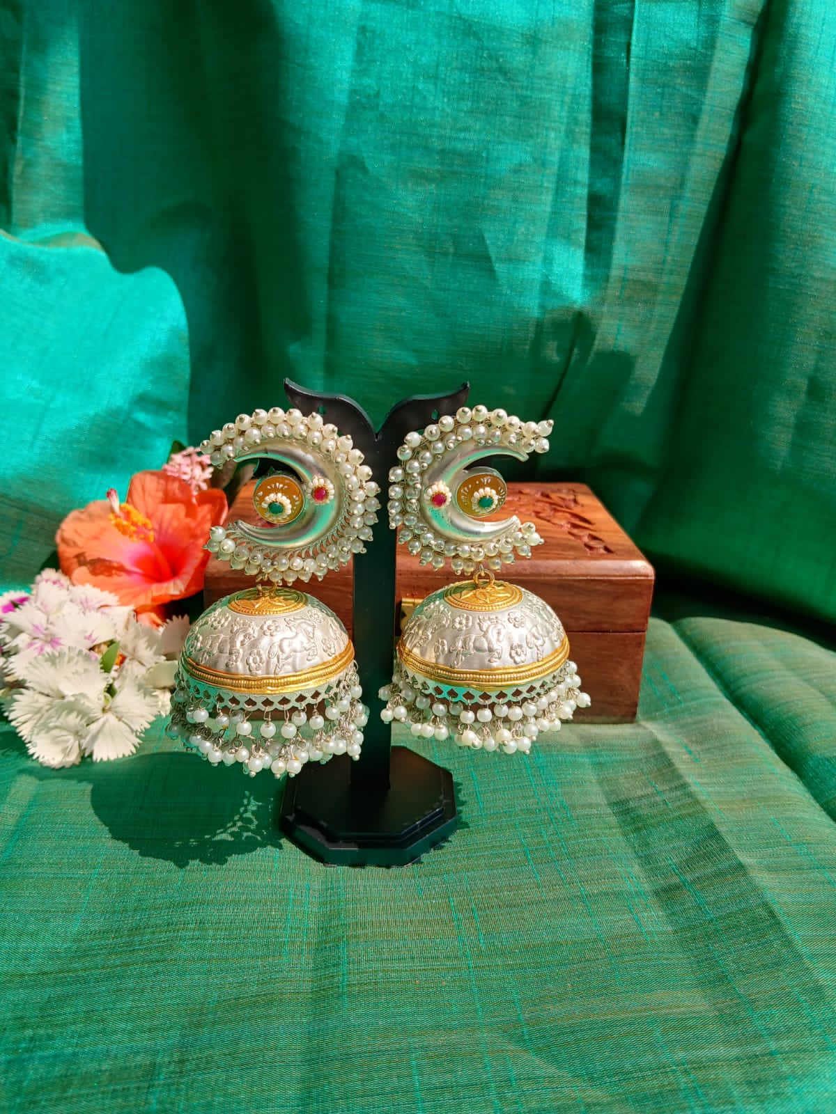 Saumya Silver Chandbali