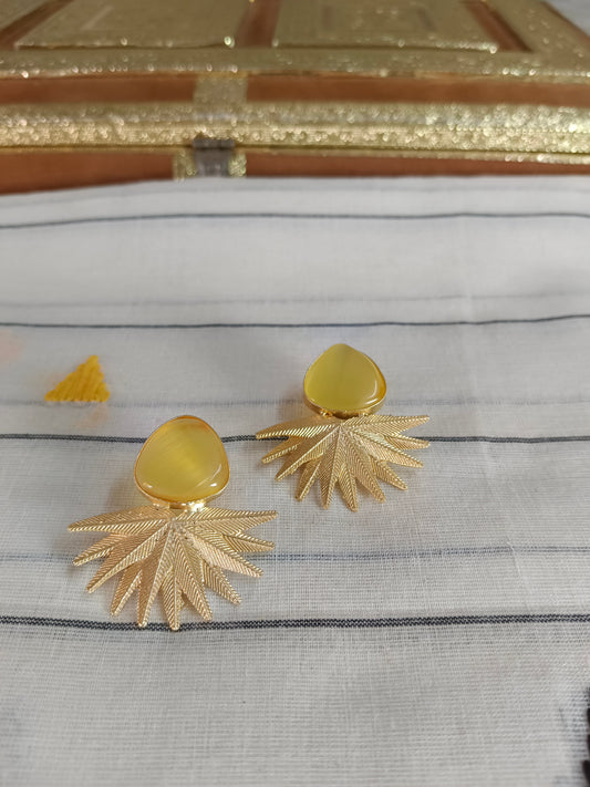 Kesarita Handloom Saree Aadya's Fashion Blings