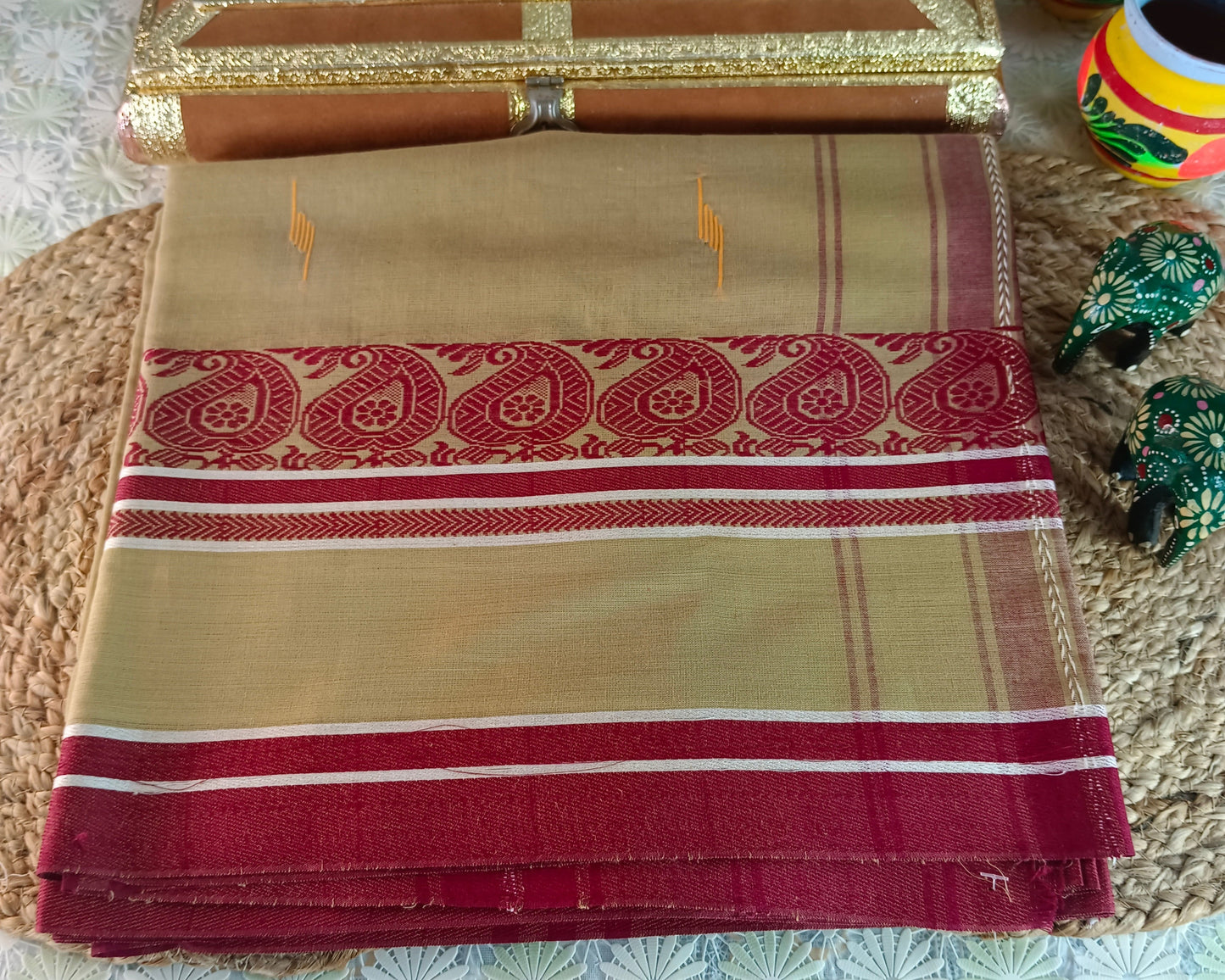 Mrittika Handloom Saree Aadya's Fashion Blings