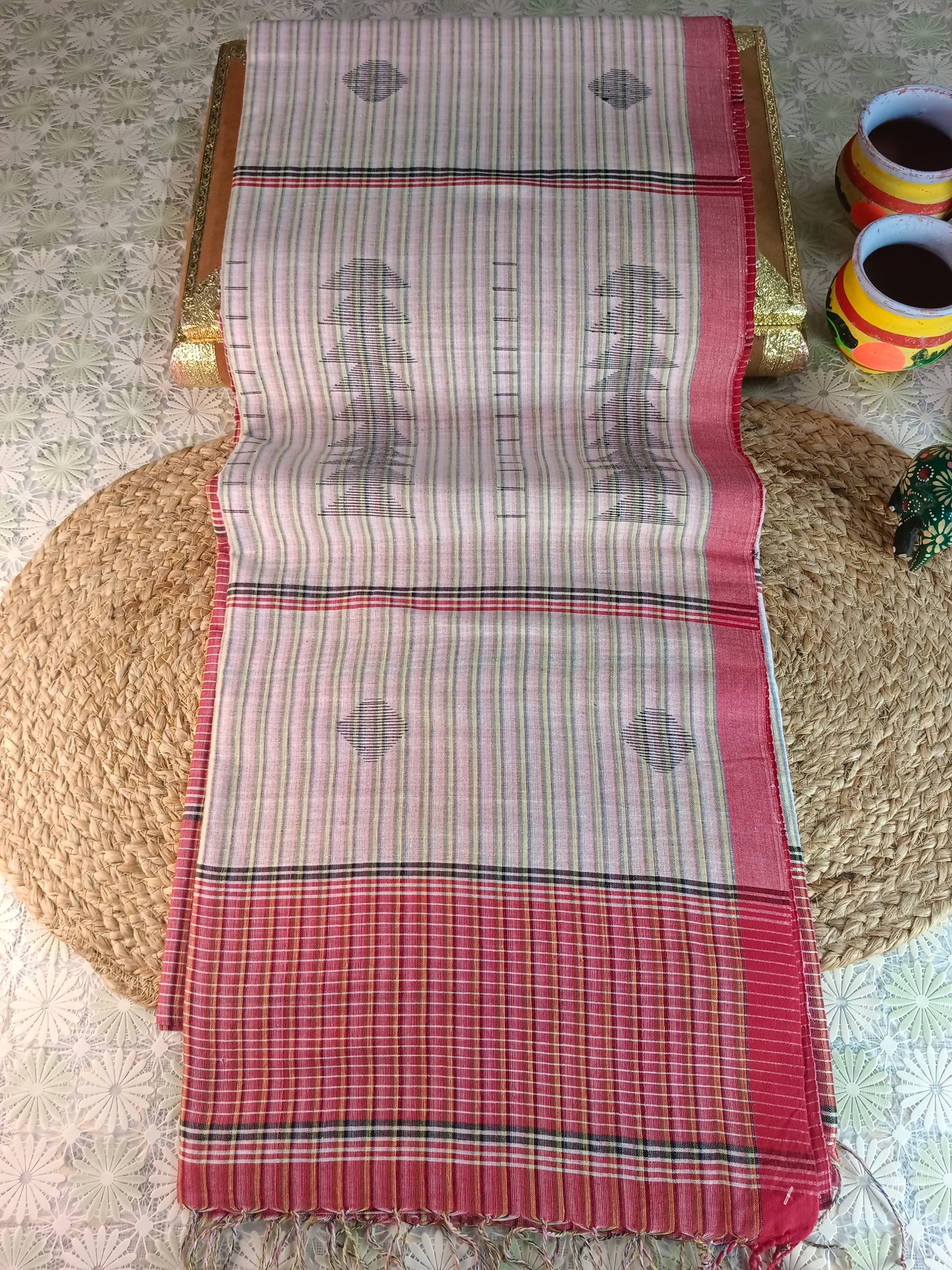 Aagomoni Handloom Saree