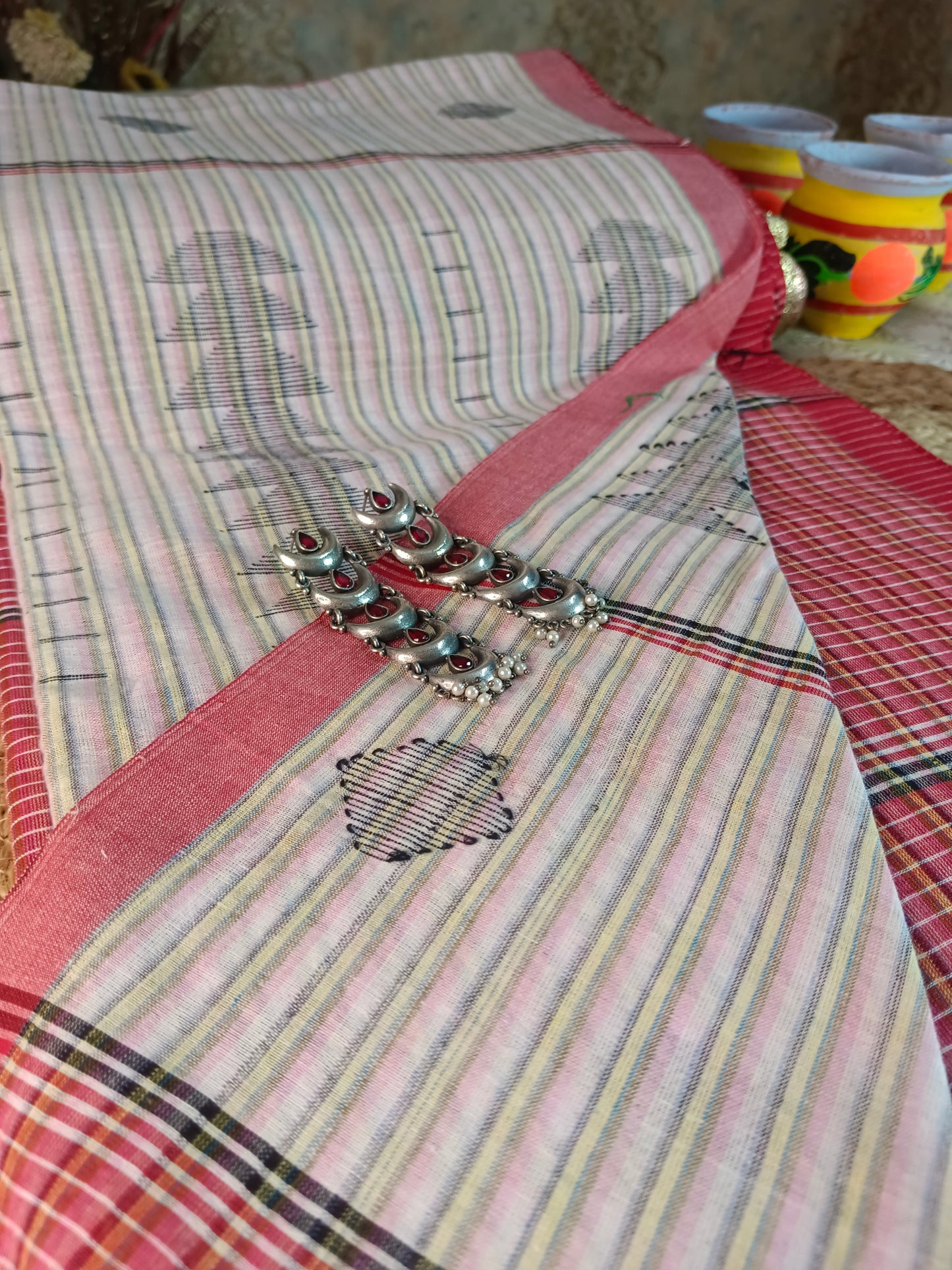 Aagomoni Handloom Saree Aadya's Fashion Blings