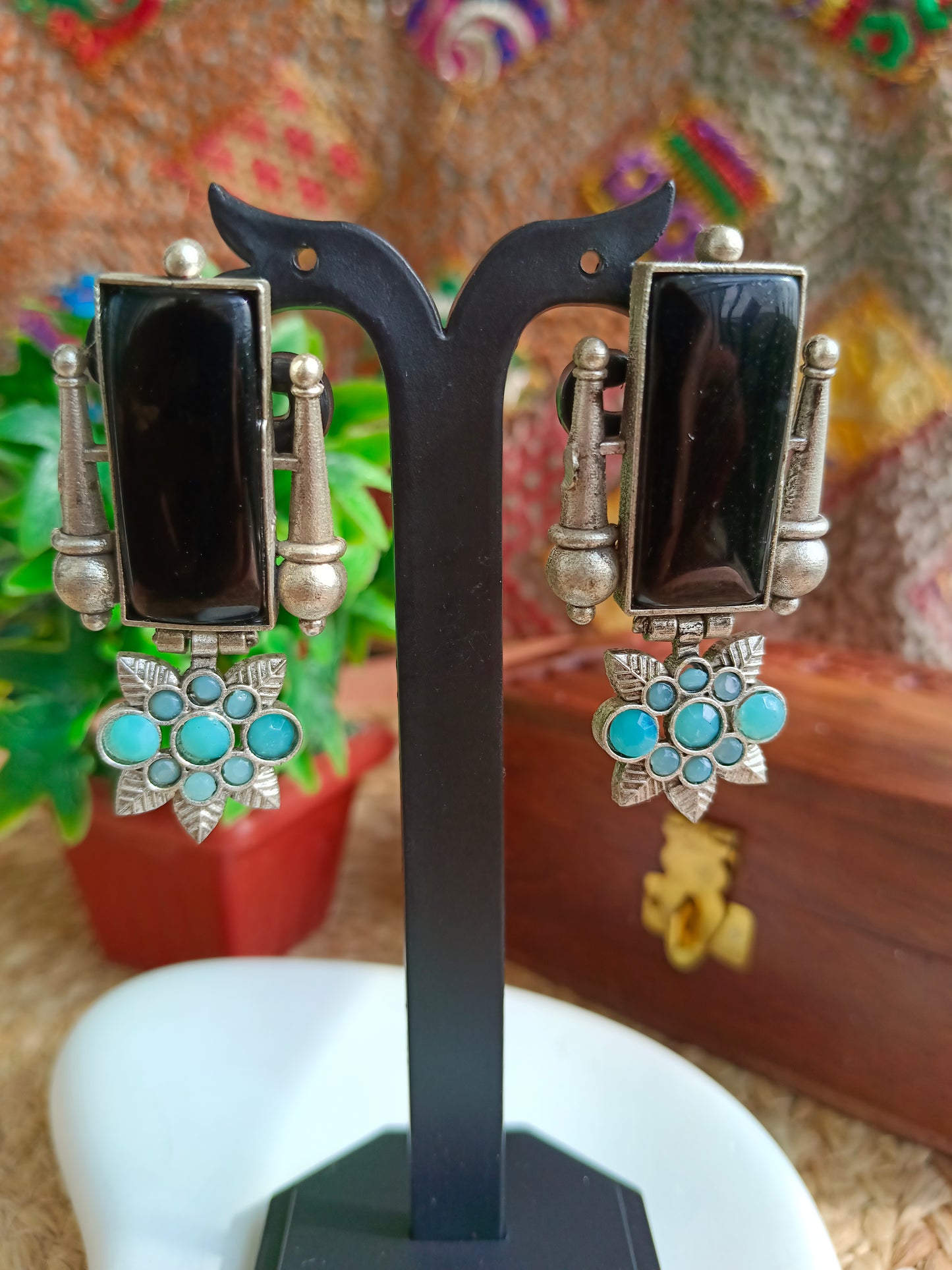 Meera Black Earrings