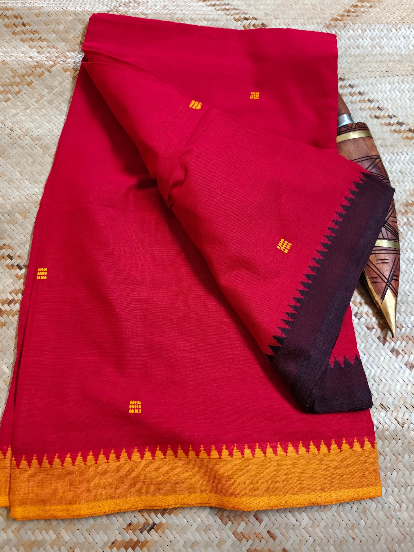 Vaanya Handloom Saree Aadya's Fashion Blings