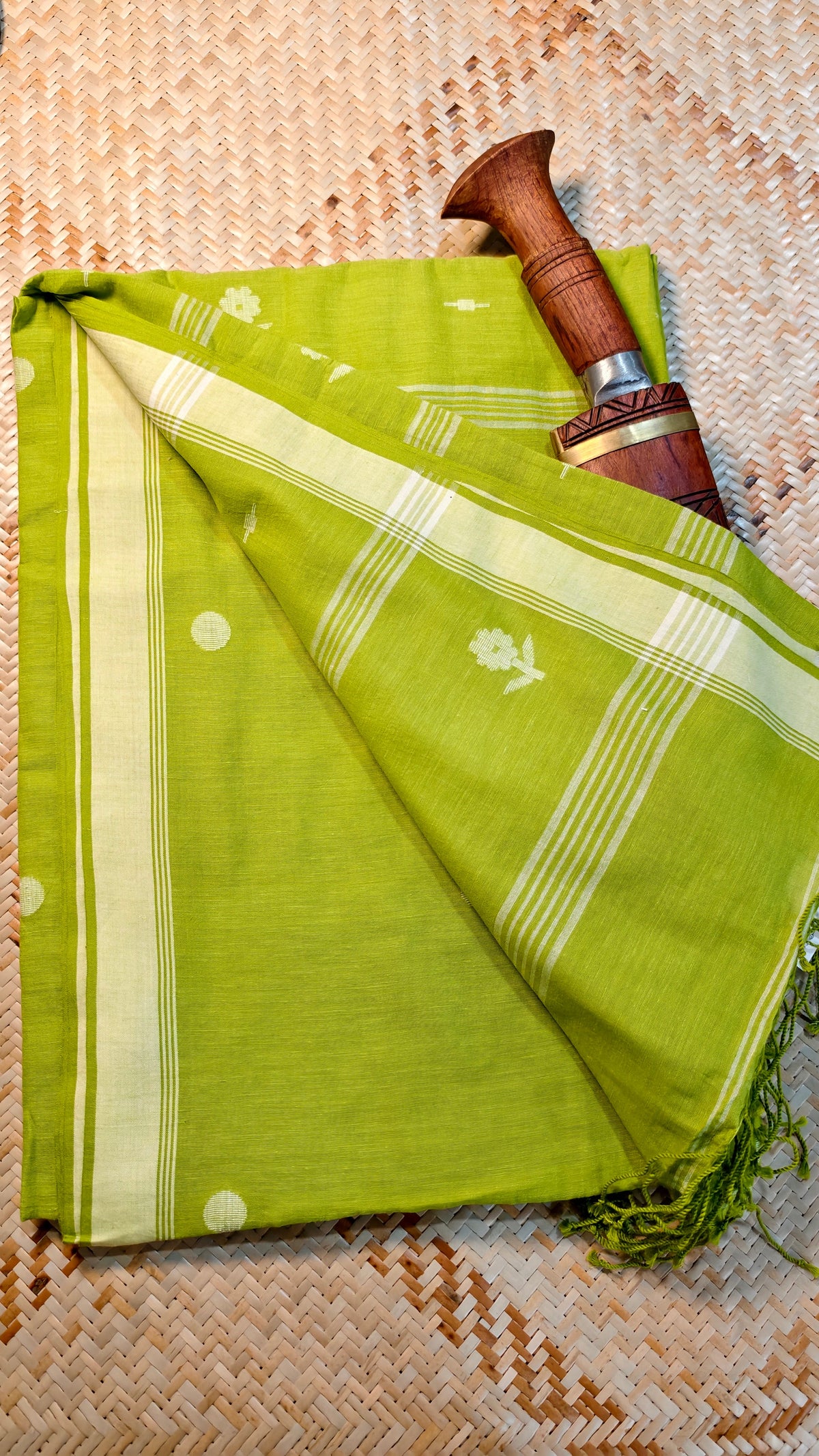 Akruti Handspun Handwoven Jamdani Aadya's Fashion Blings
