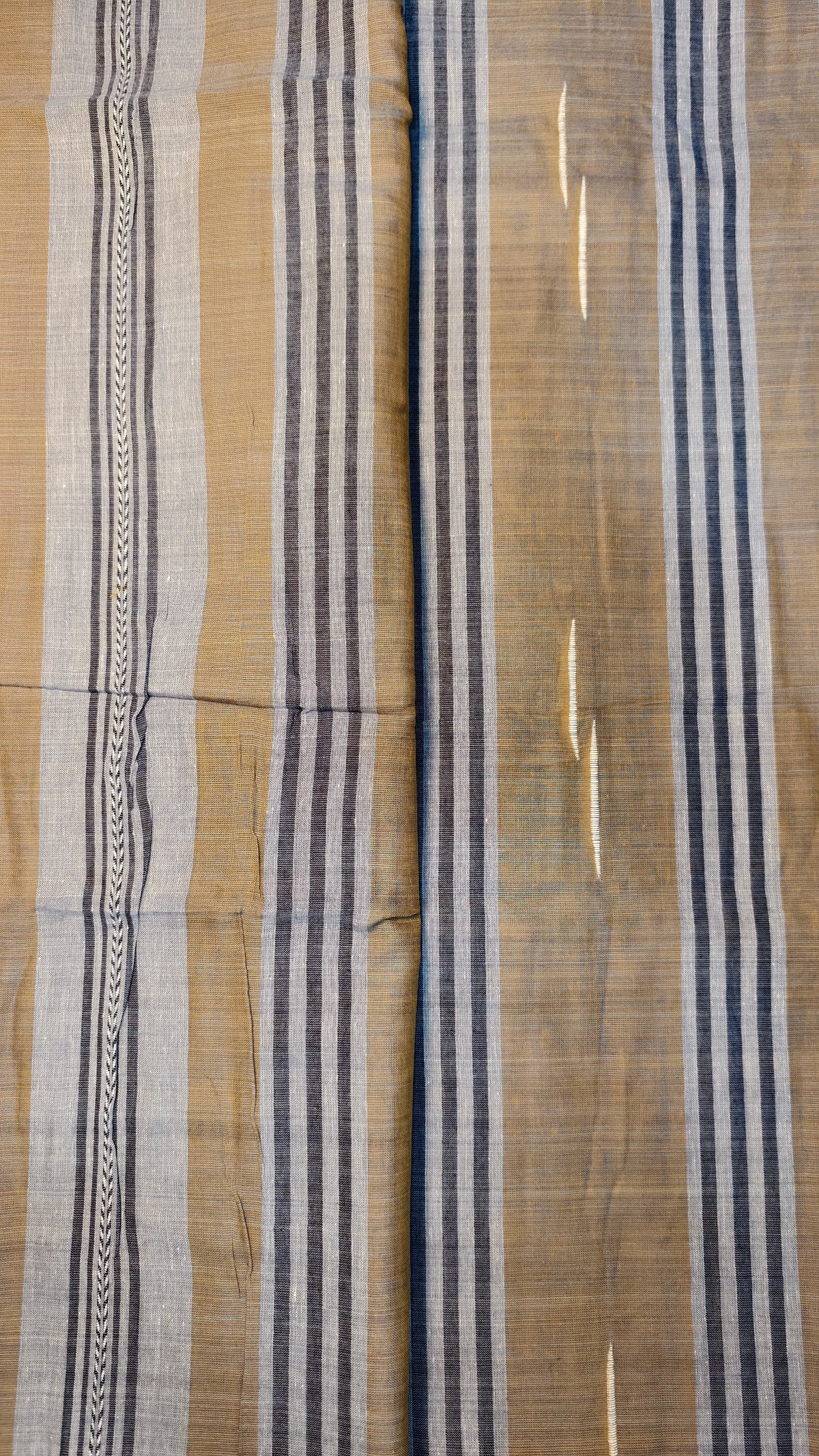Nabomi Handwoven Saree Aadya's Fashion Blings