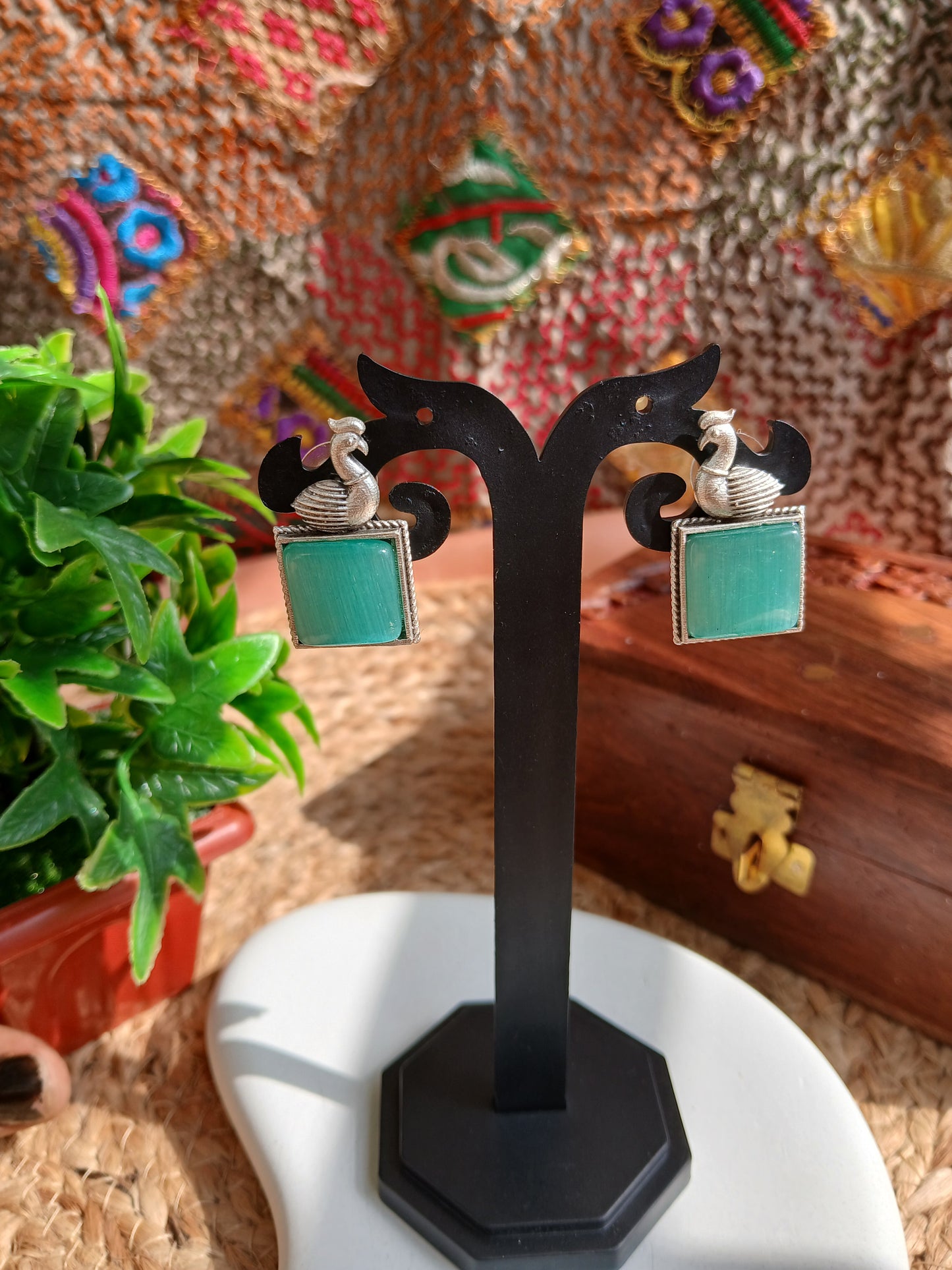 Maya Mint Studds