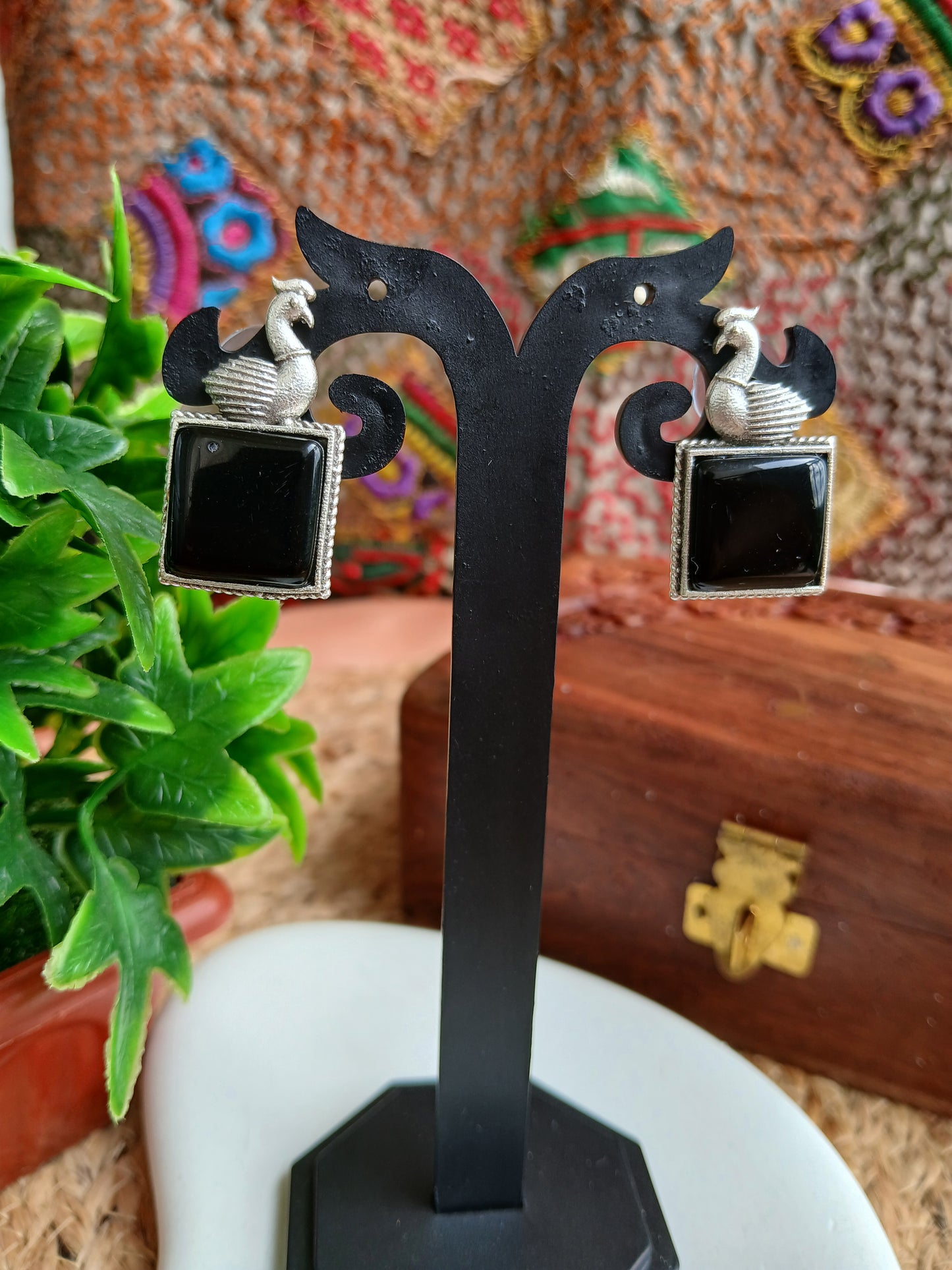 Maya Black Studds