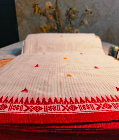 Komolini Handloom Saree Aadya's Fashion Blings
