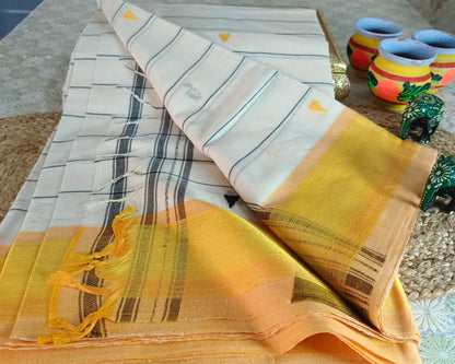 Kesarita Handloom Saree Aadya's Fashion Blings