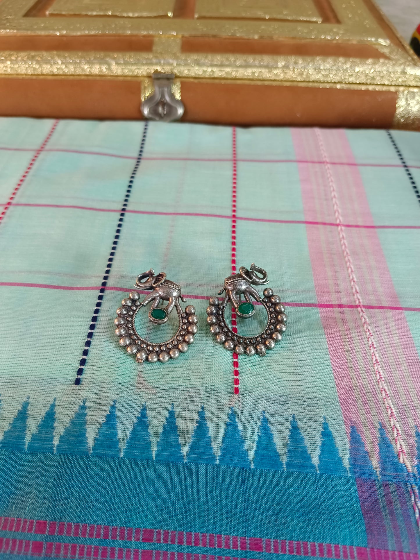 Nilrekha Handloom Saree
