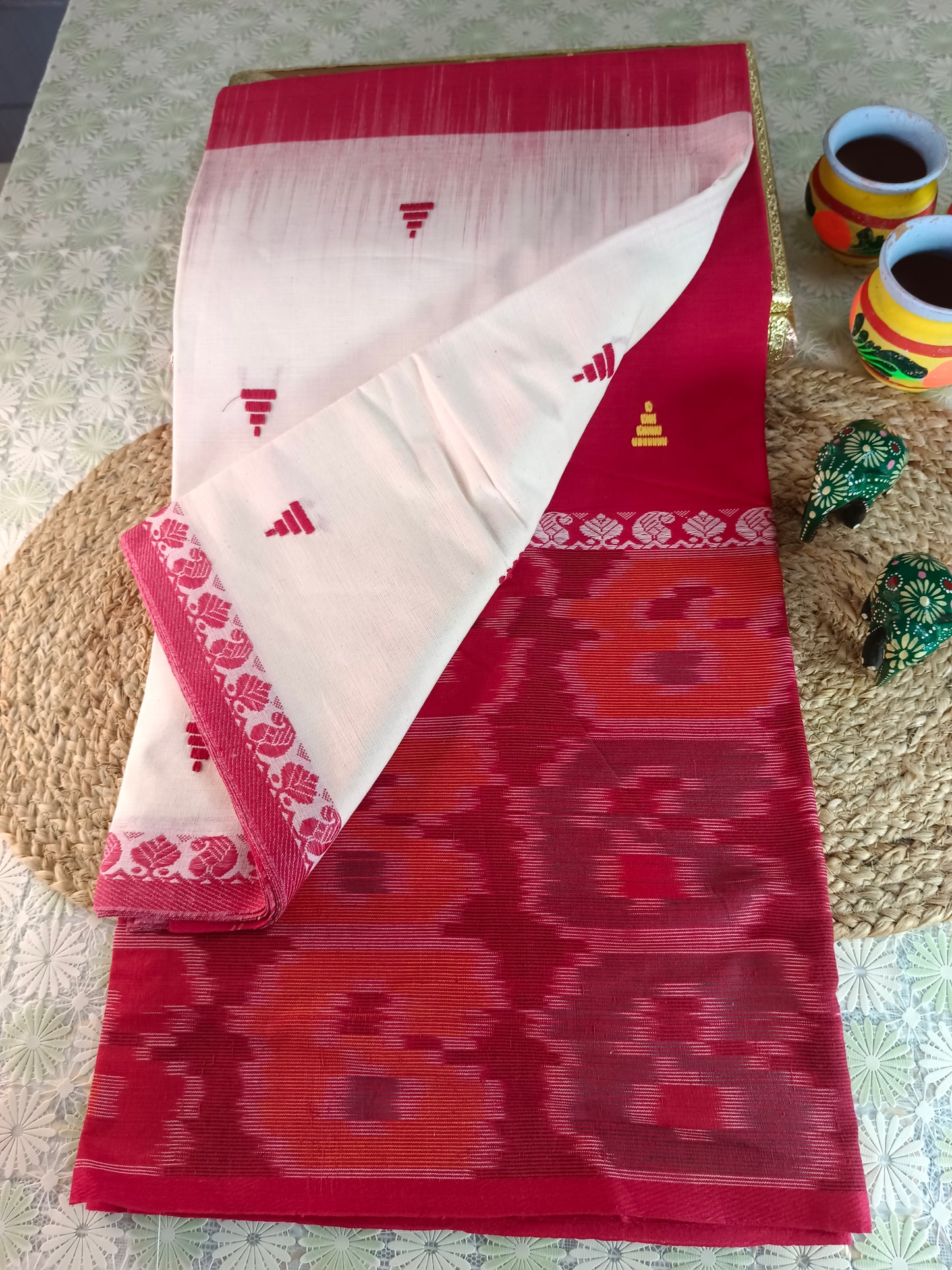 Komolika Handloom Saree