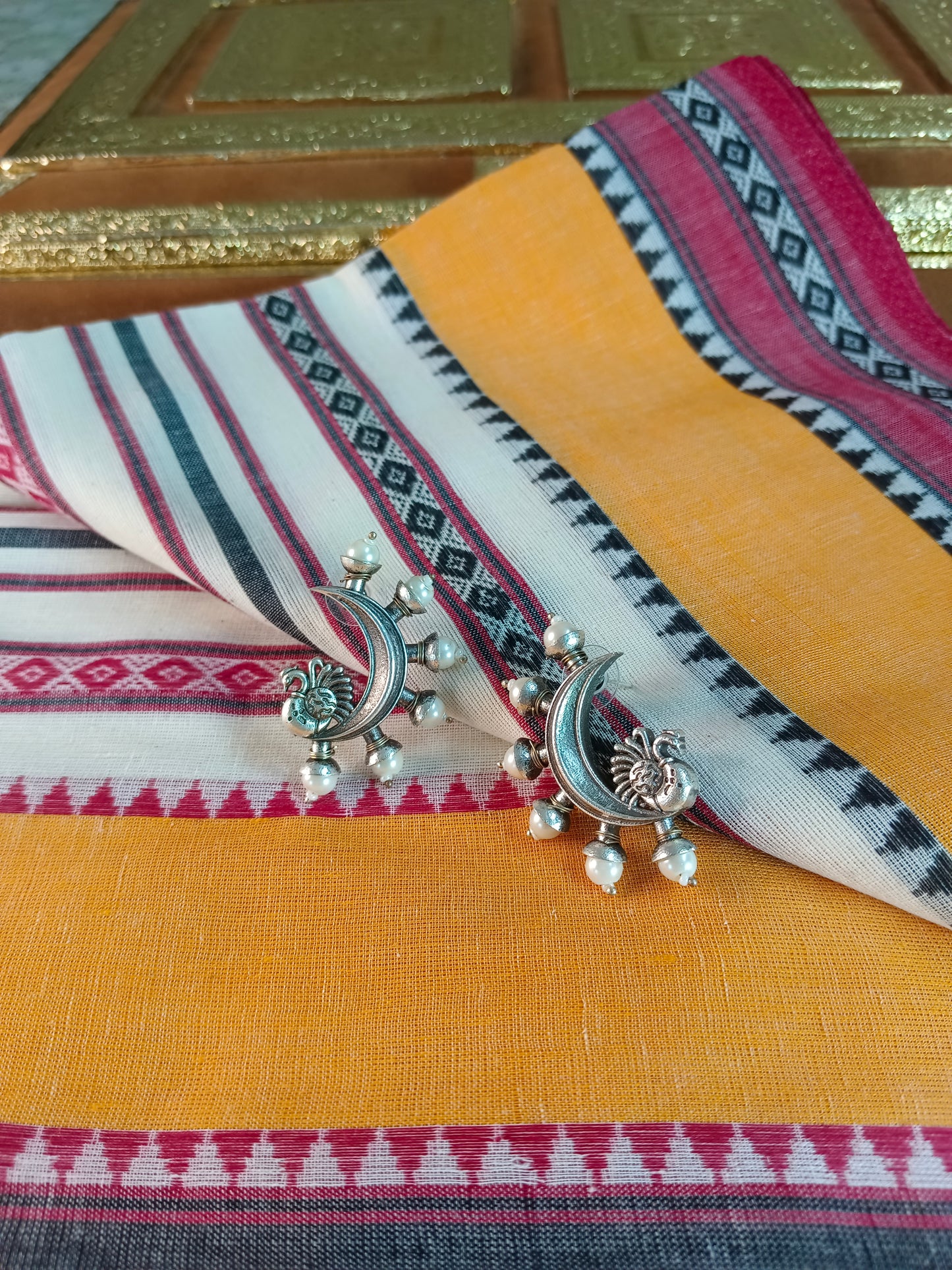 Bunonlata Handloom Saree