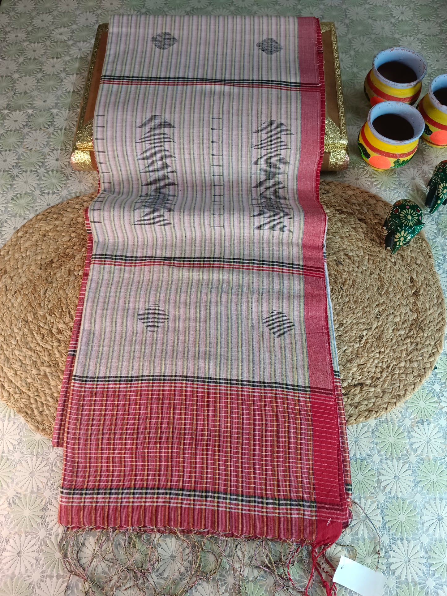 Aagomoni Handloom Saree