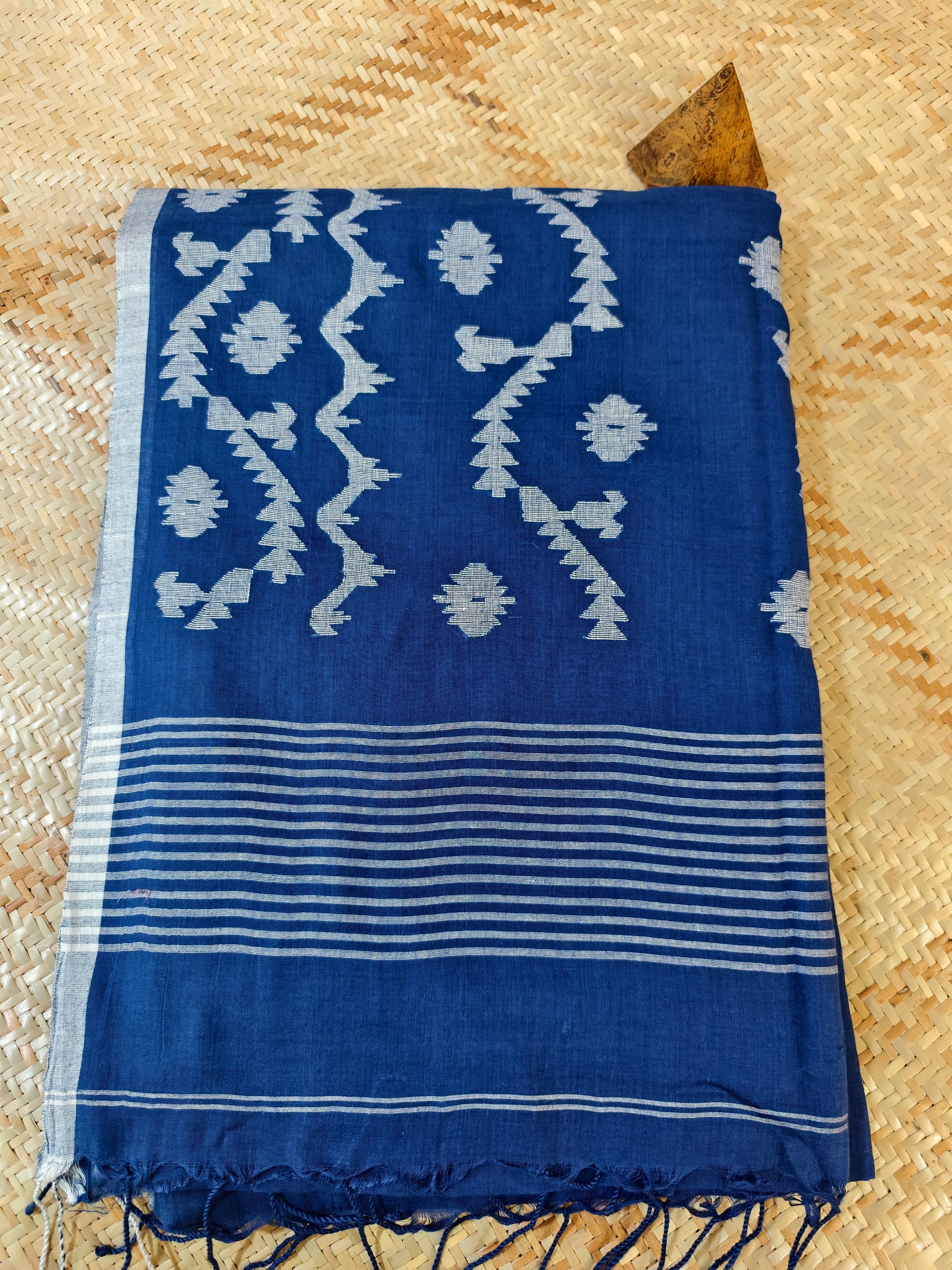 Saniya Handspun Handwoven Jamdani Aadya's Fashion Blings