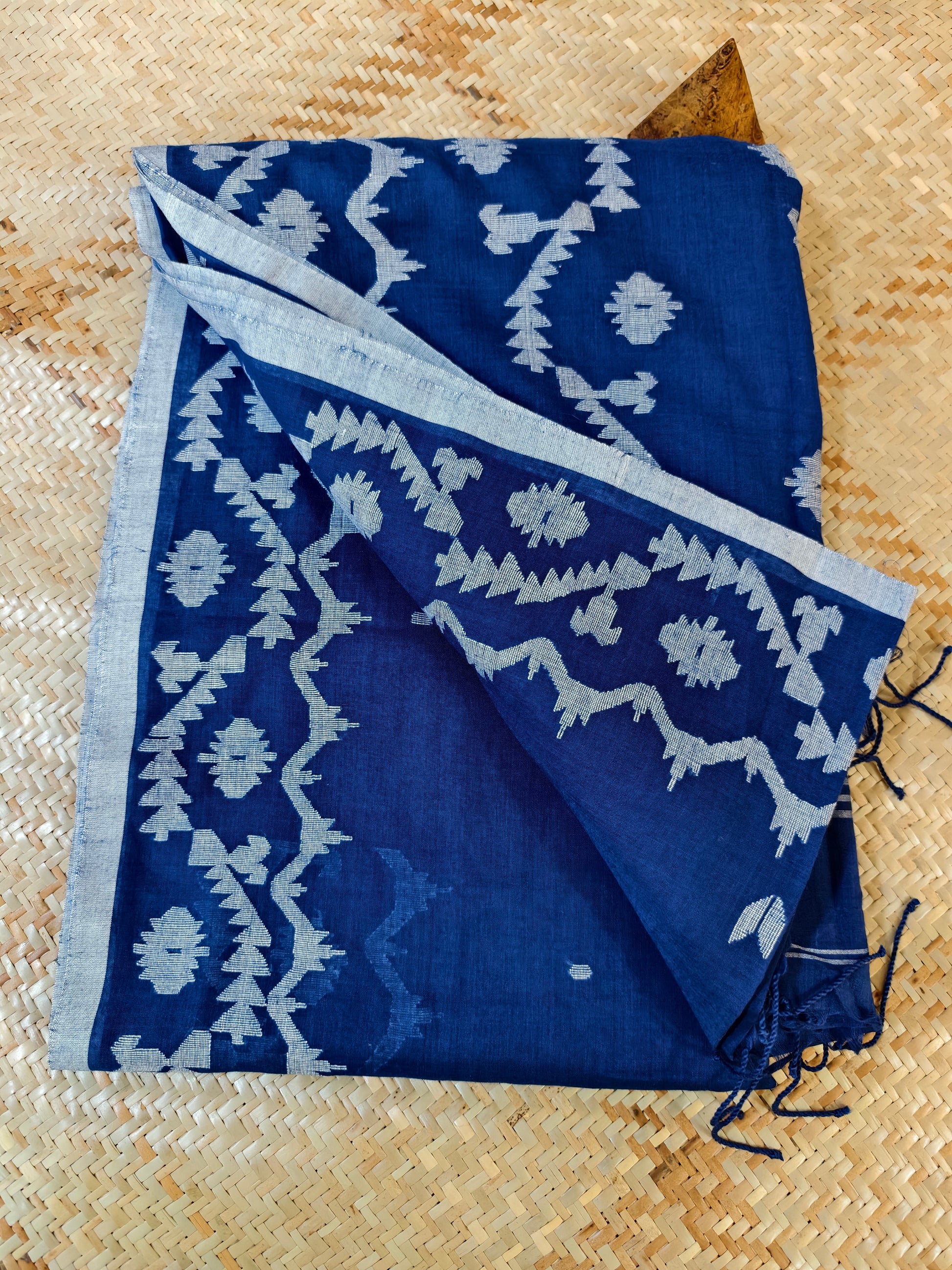 Saniya Handspun Handwoven Jamdani Aadya's Fashion Blings
