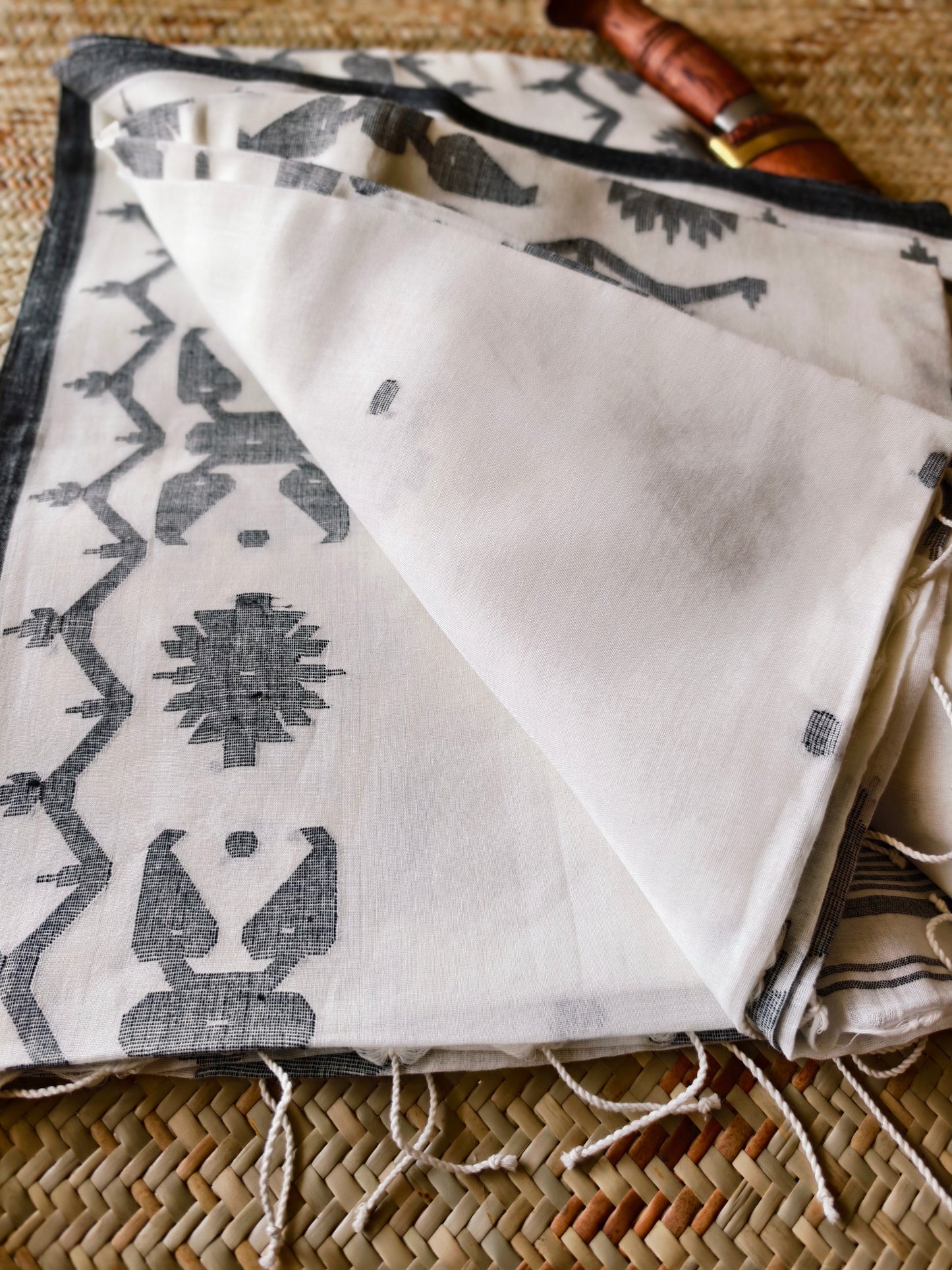 Anvesha Handloom Jamdani Aadya's Fashion Blings