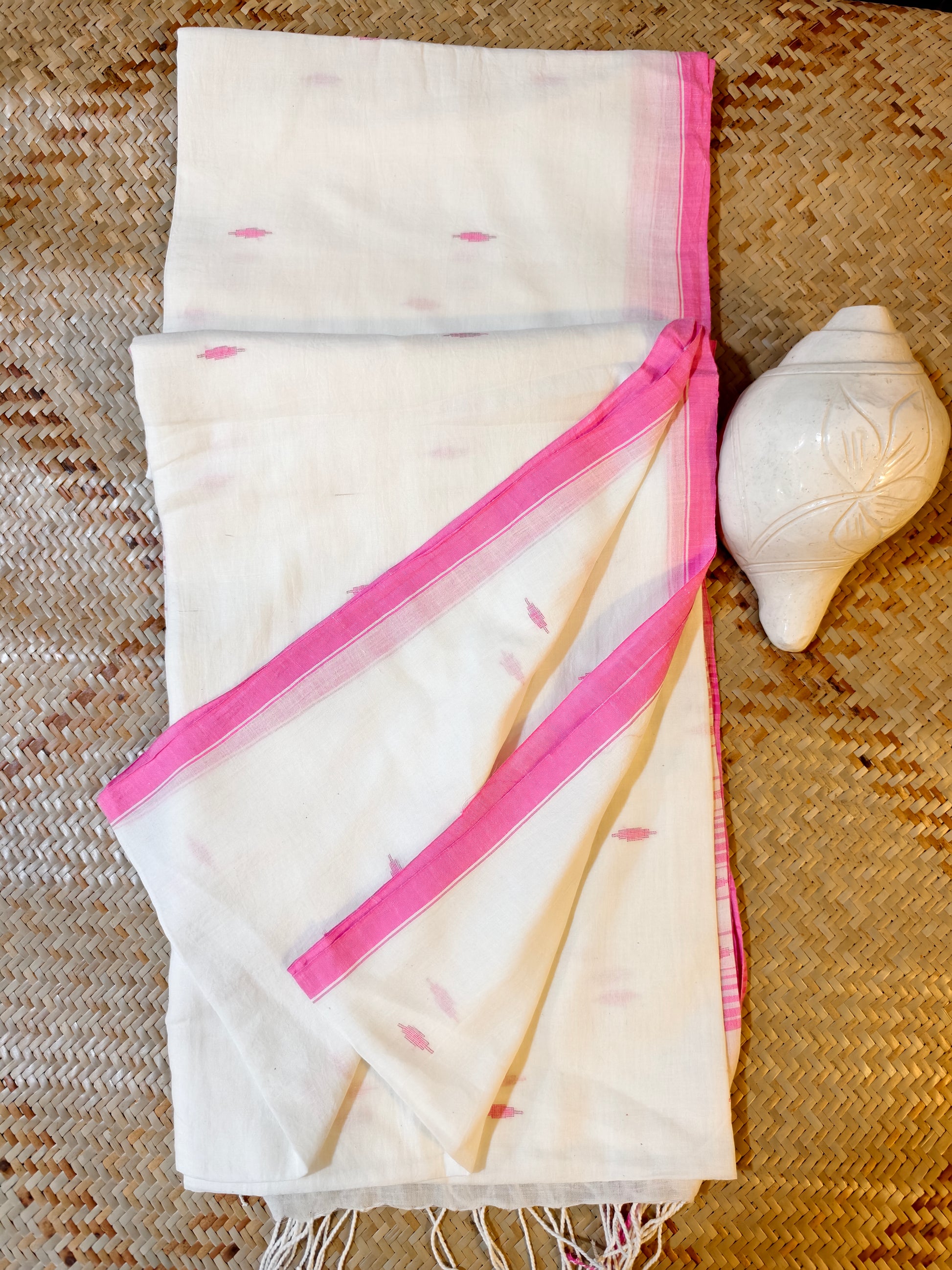 Sharvika Handspun Handwoven Jamdani Aadya's Fashion Blings