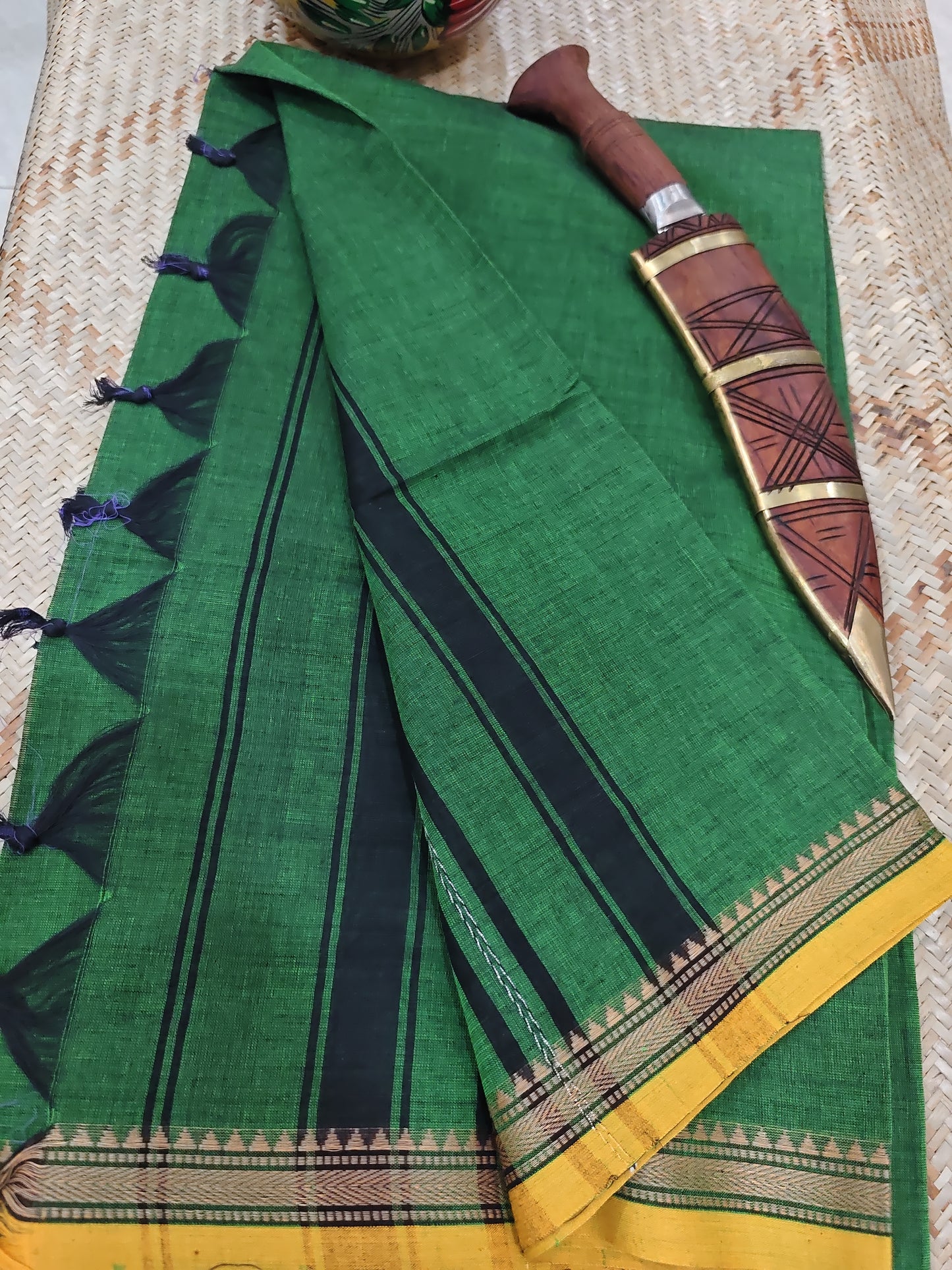 Eshani Handloom Saree Aadya's Fashion Blings