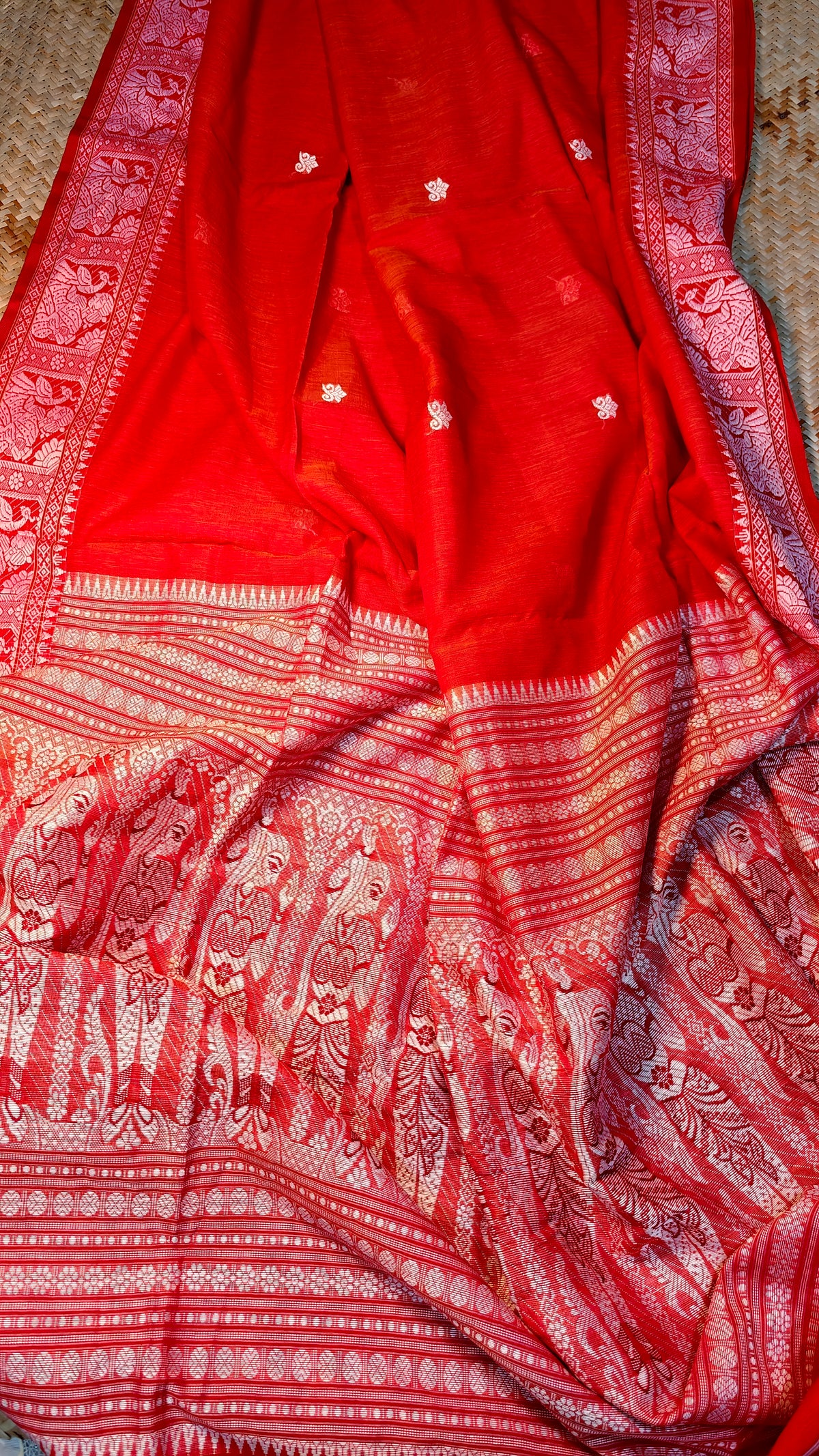 Omisha Handwoven Saree Aadya's Fashion Blings