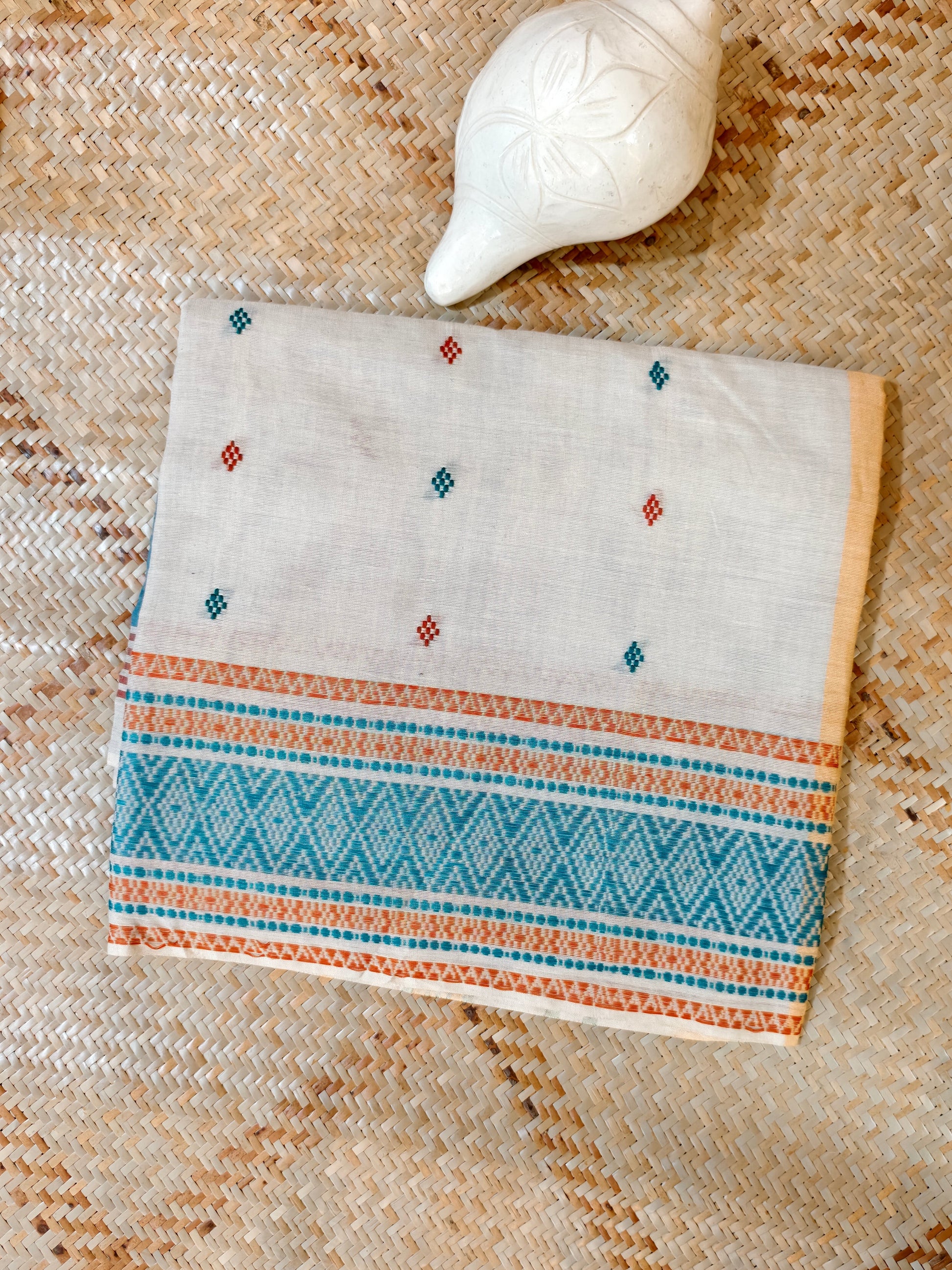 Deepashri Handloom Saree Aadya's Fashion Blings