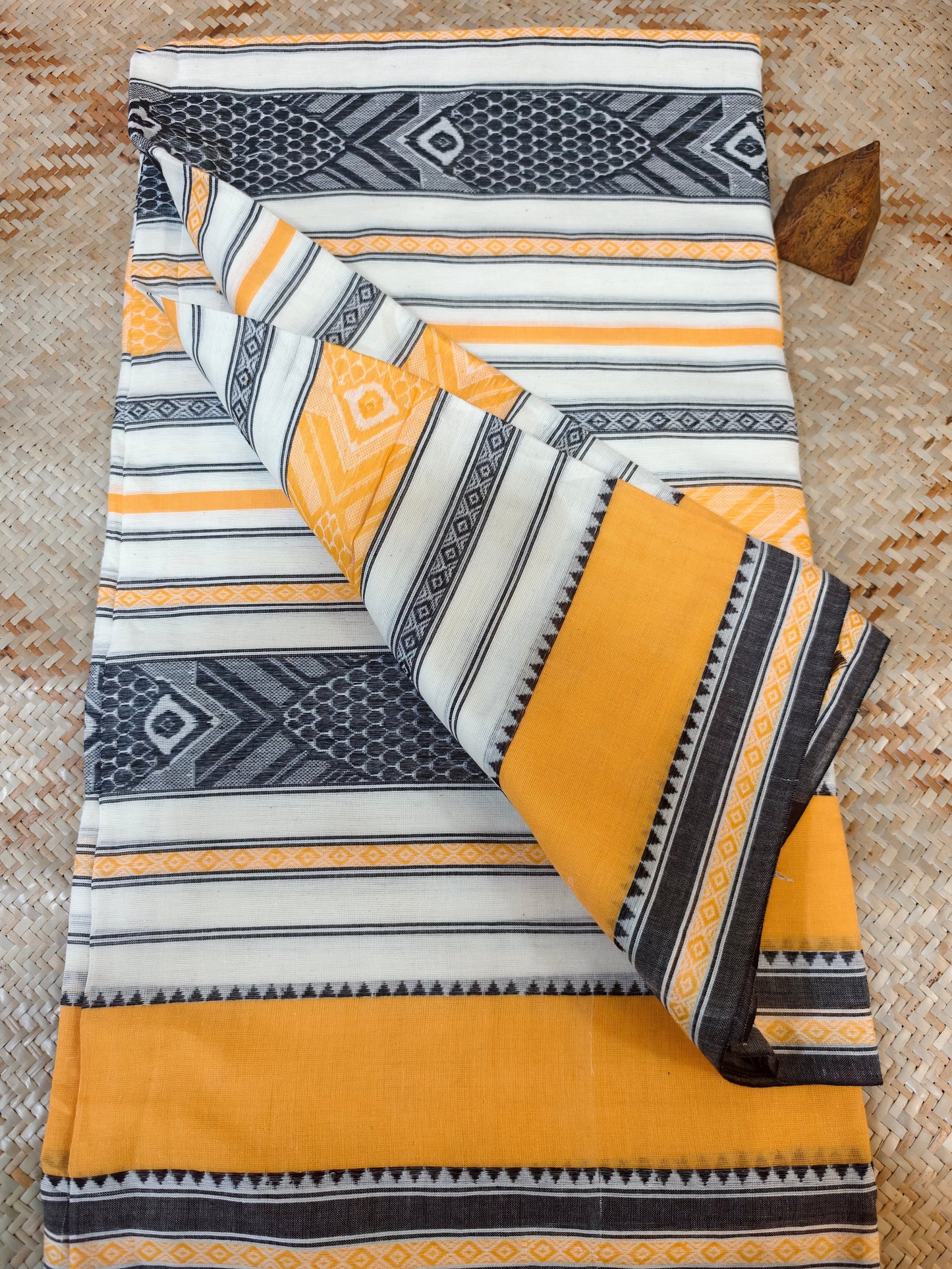 Vedashree Handloom Saree Aadya's Fashion Blings