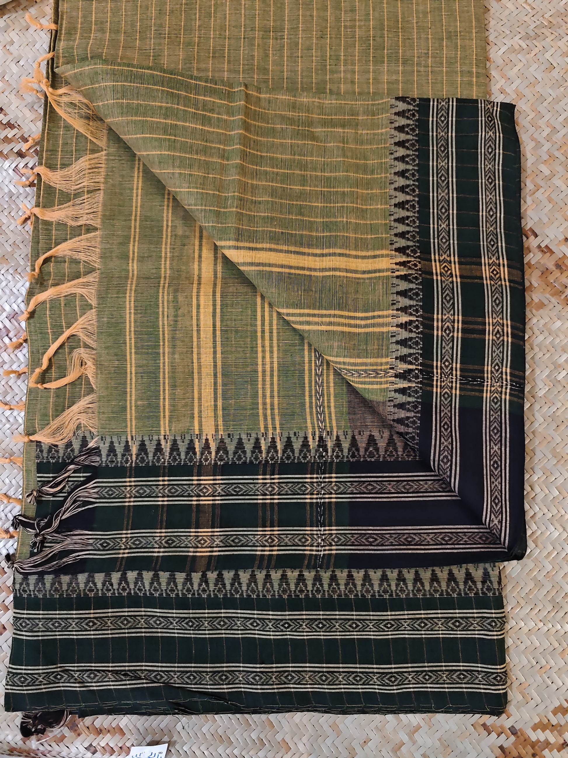Tanvisha Handloom Saree Aadya's Fashion Blings