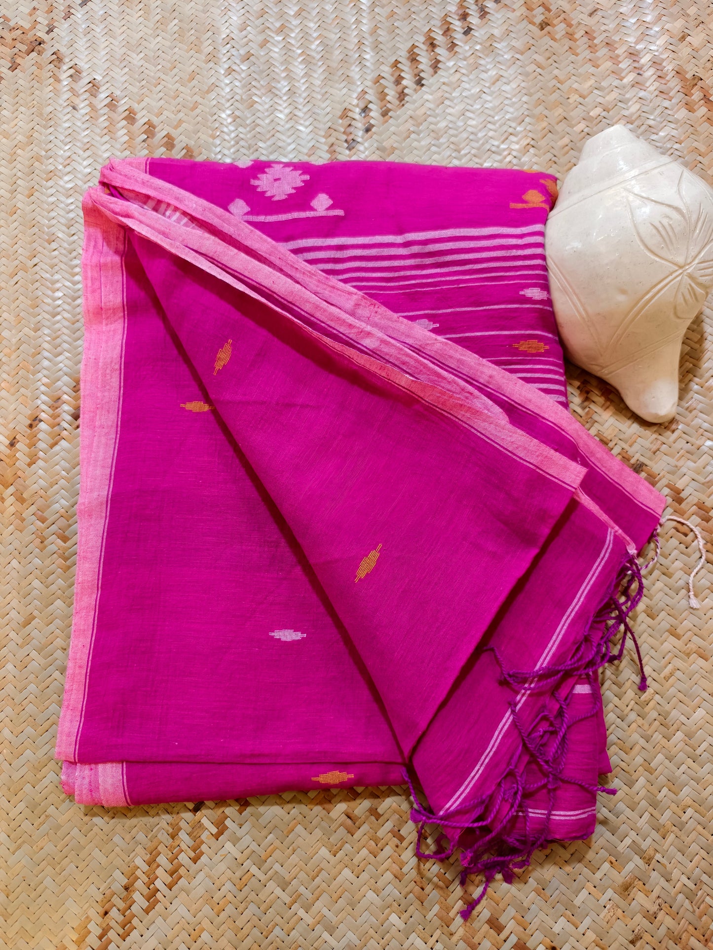 Hridika Handspun Handwoven Jamdani Aadya's Fashion Blings