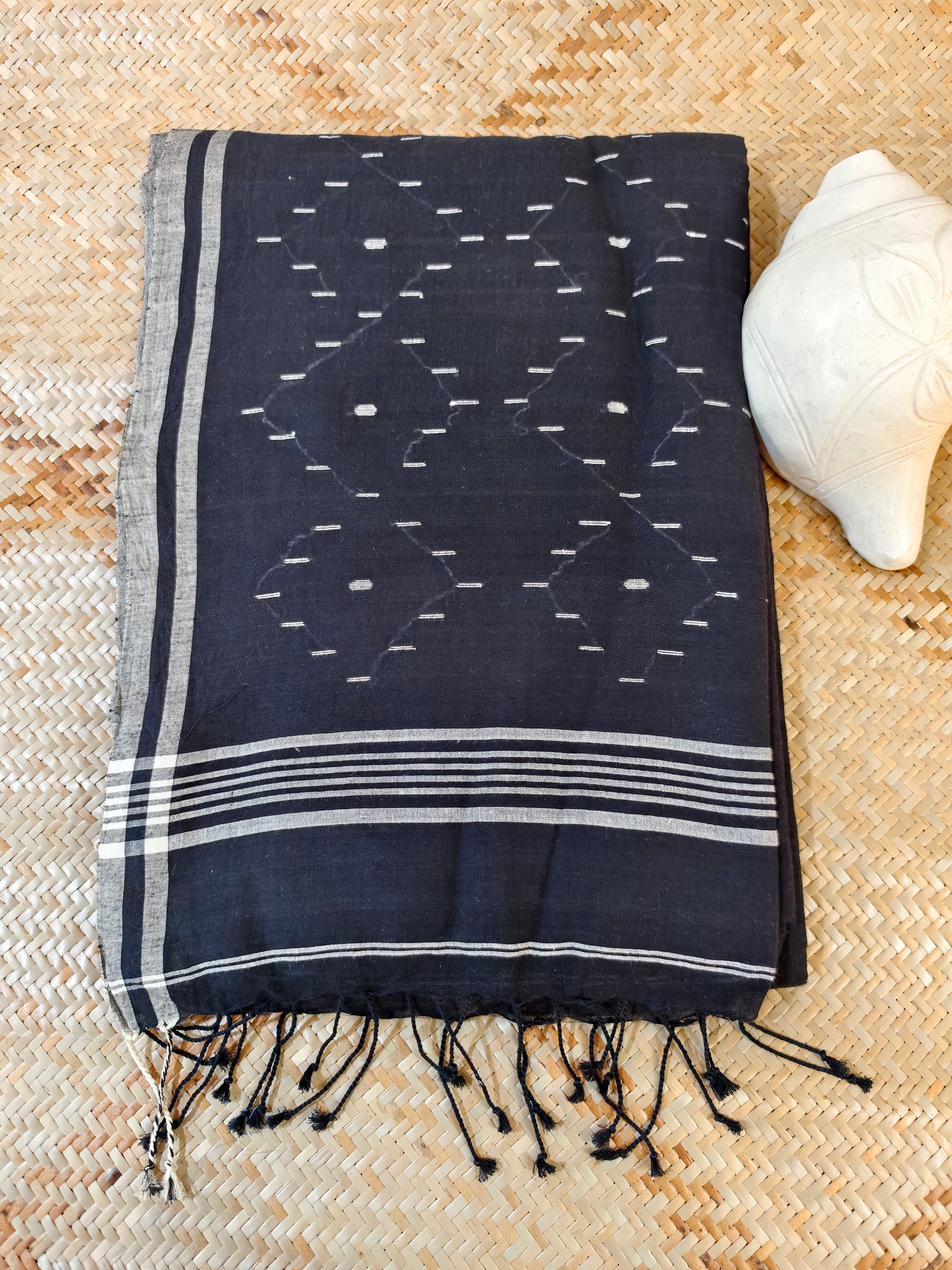 Handspun Handwoven Jamdani Aadya's Fashion Blings