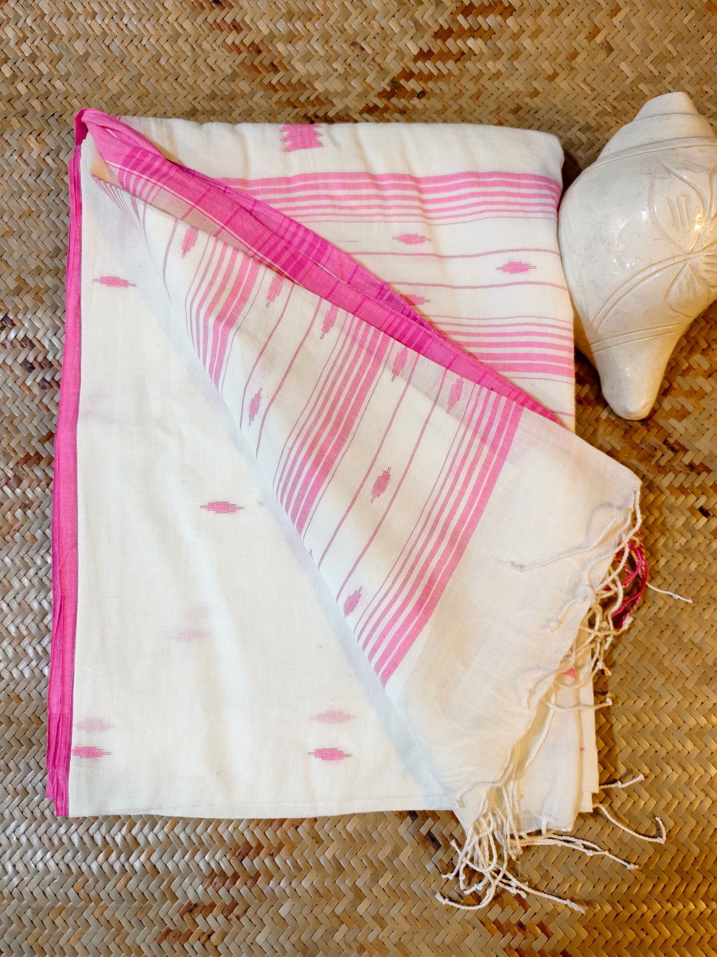 Sharvika Handspun Handwoven Jamdani Aadya's Fashion Blings