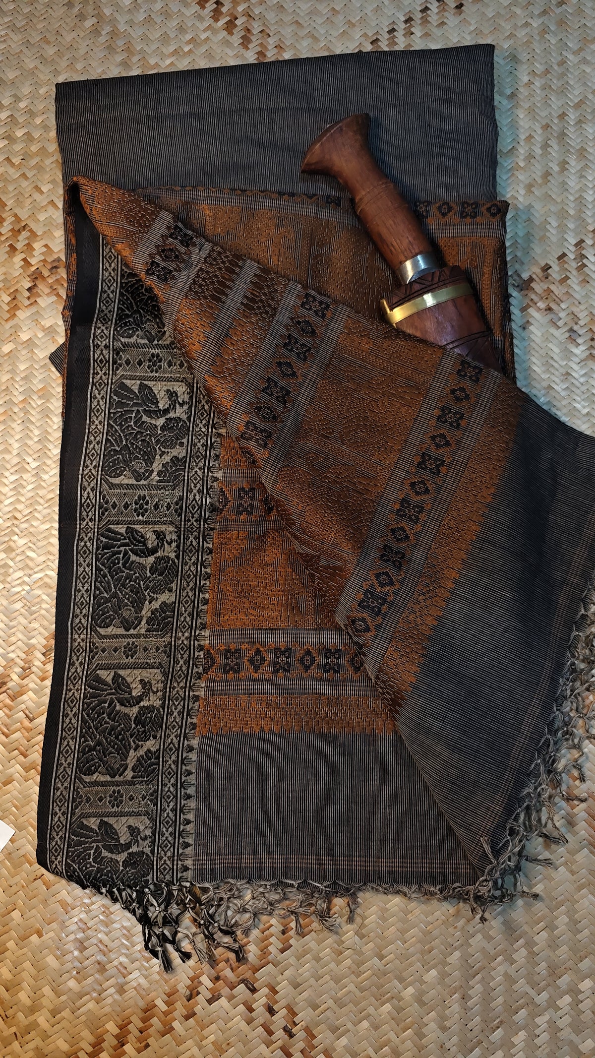 Onidri Handwoven Saree Aadya's Fashion Blings