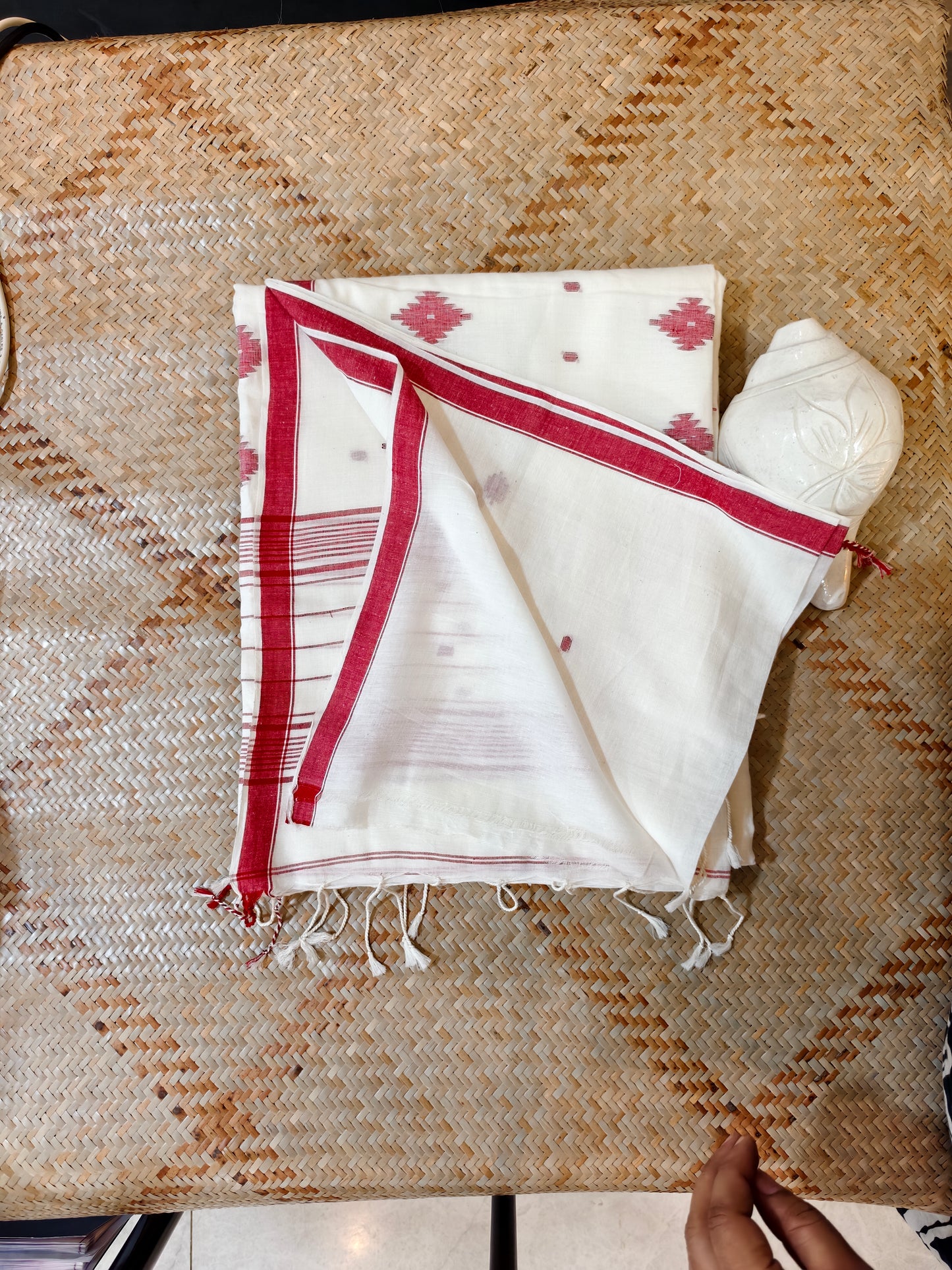 Shubhra Handspun Handwoven Jamdani Aadya's Fashion Blings