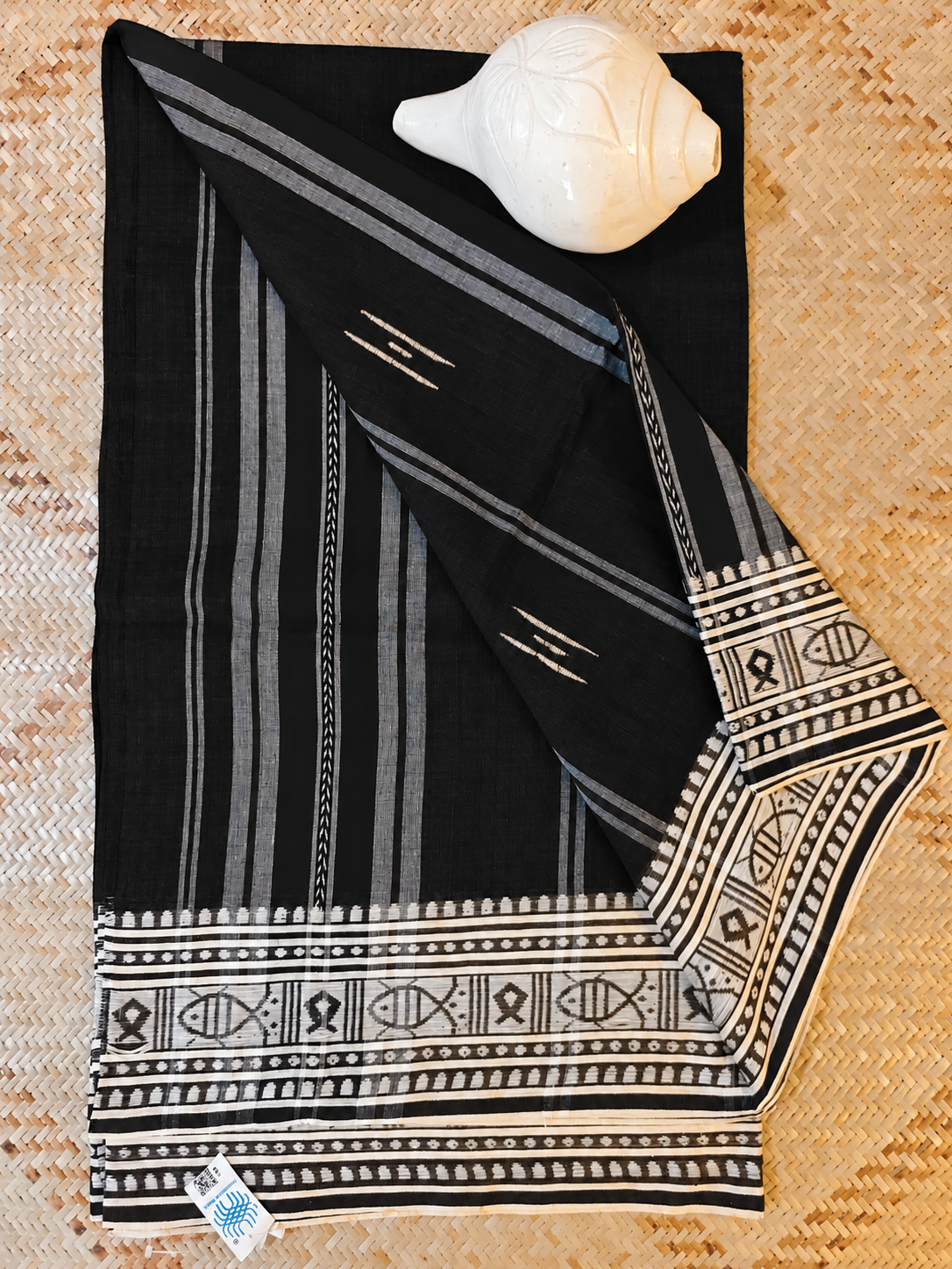 Lavanya Black Handloom Saree Aadya's Fashion Blings