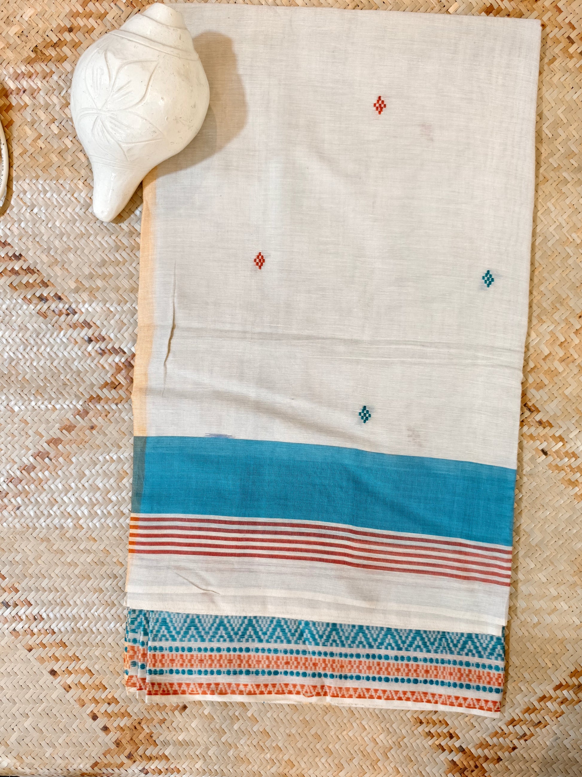 Deepashri Handloom Saree Aadya's Fashion Blings