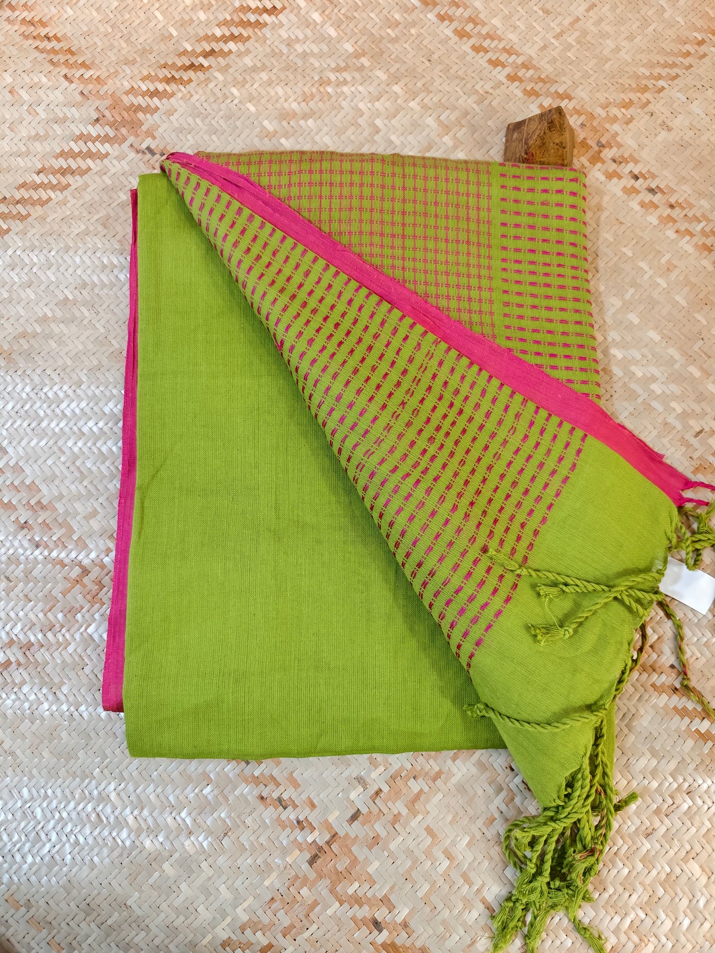 Handwoven Cotton Saree Aadya's Fashion Blings